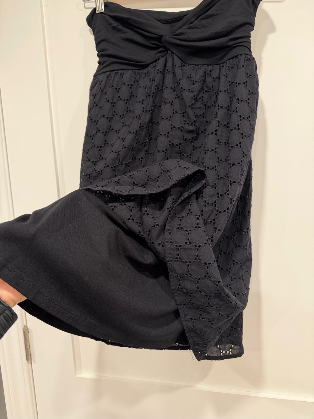 Forever 21 Black Strapless Eyelet Empire Dress - Picture 13 of 16